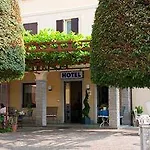 فندق Brisino
