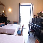 Brisino فندق