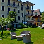 فندق Brisino 3*